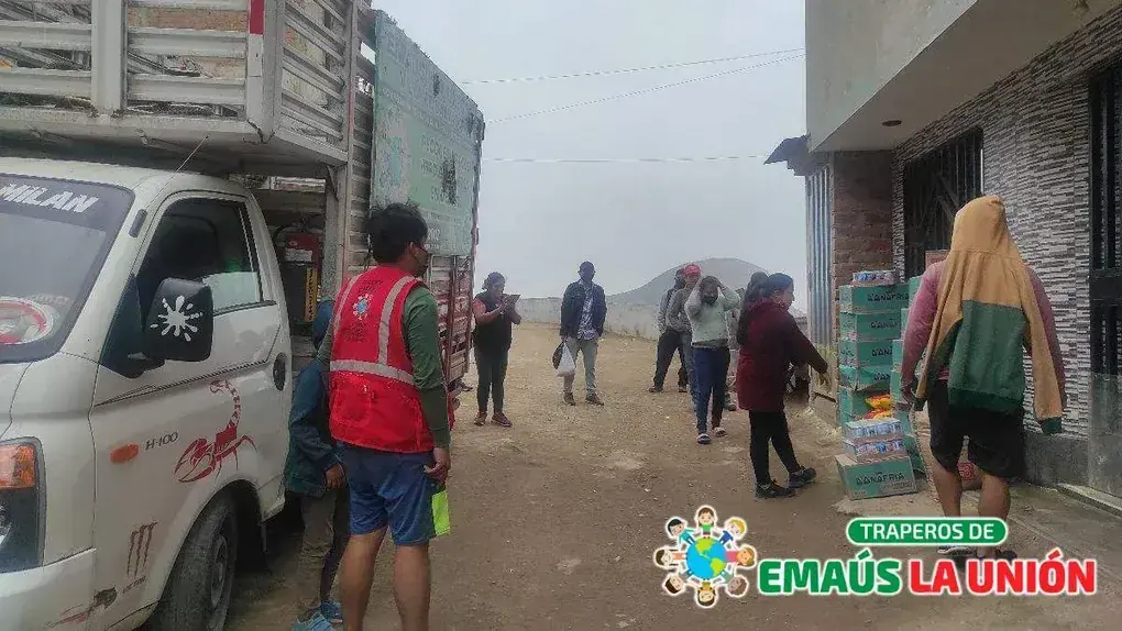 Dona y Transforma Vidas en Villa El Salvador con Traperos de Emaús La Unión