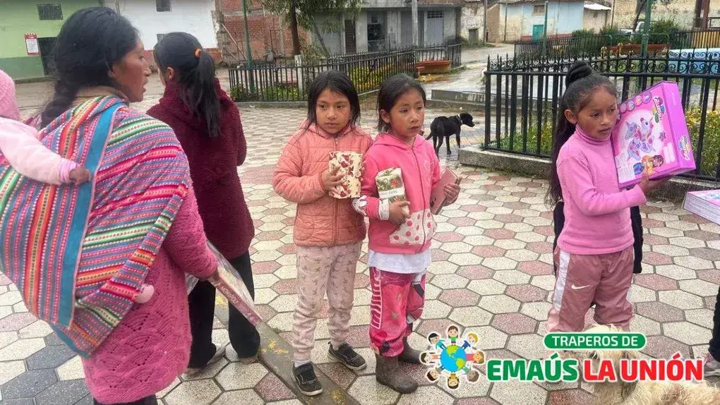 Recolección de Libros Usados en Valdiviezo: Dona y Transforma Vidas