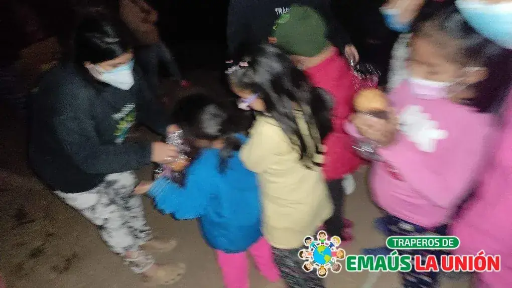 ¡Libera espacio y ayuda con la recolección de ropa usada en La Perla!