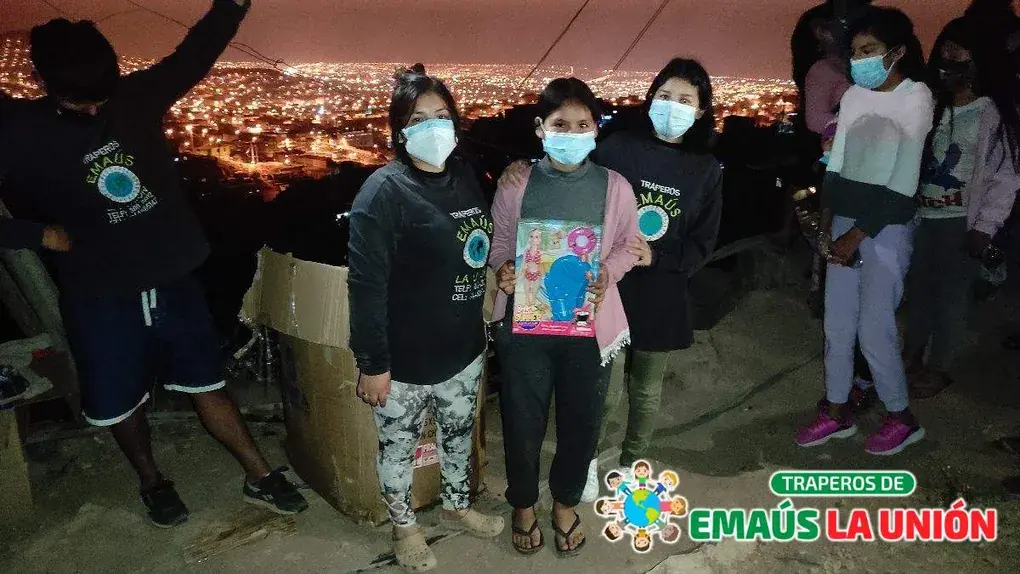 ¡Libera espacio y ayuda con la recolección de ropa usada en Punta Hermosa!